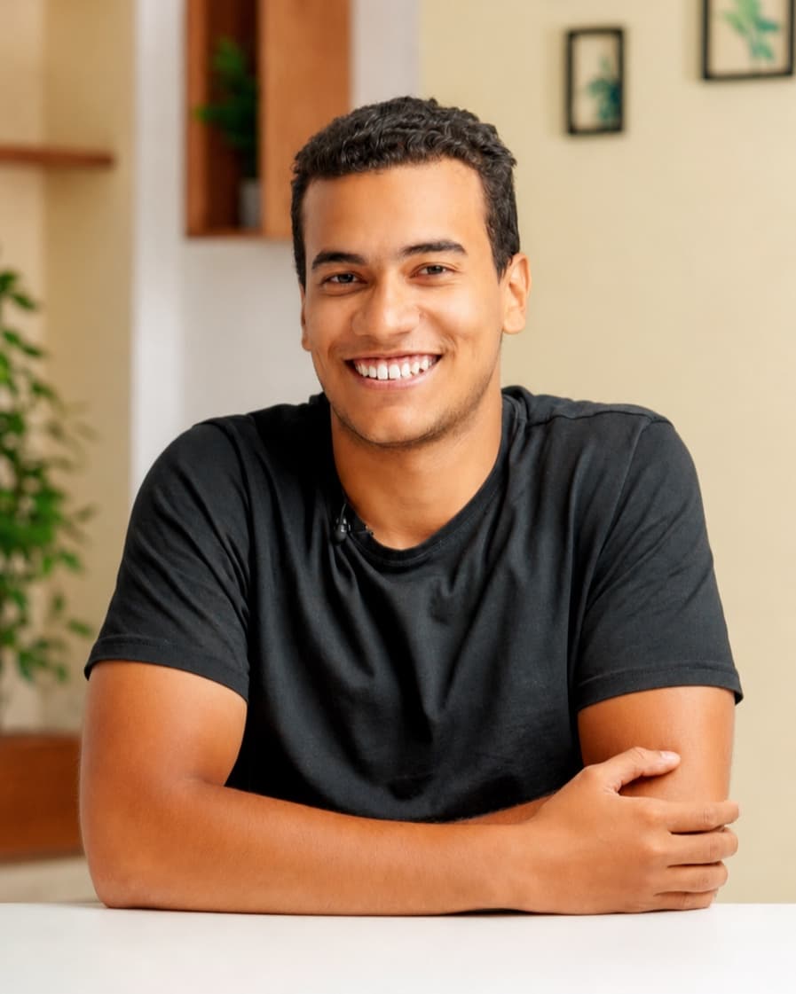 Ahmed Radwan, Spanish instructor at Megos